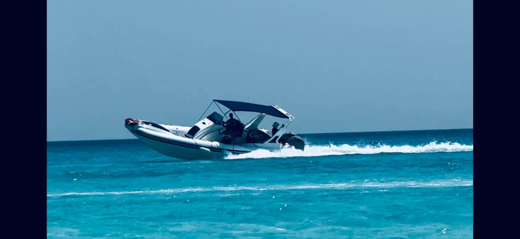 Enjoy a private 4-hour speed boat trip in Hurghada with snorkeling, clear Red Sea water, soft drinks, fresh fruit, and a flexible private experience.
