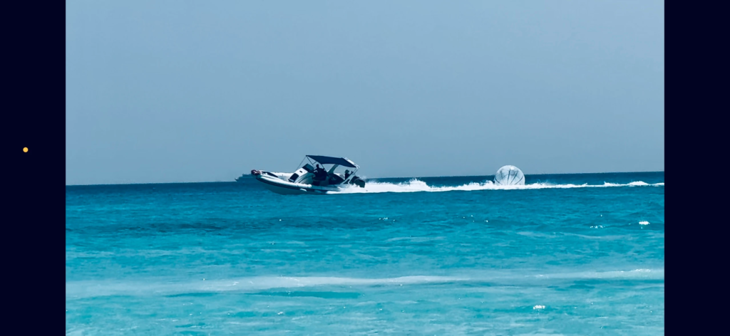 Enjoy a private 4-hour speed boat trip in Hurghada with snorkeling, clear Red Sea water, soft drinks, fresh fruit, and a flexible private experience.